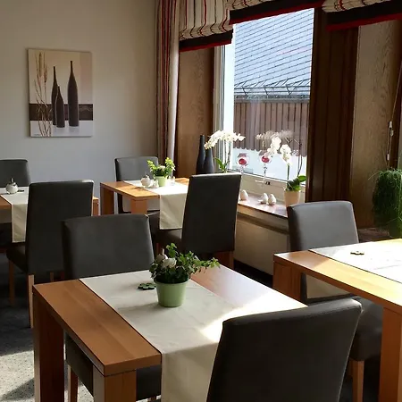 Beste-schnurbus 3* Шмалленберг