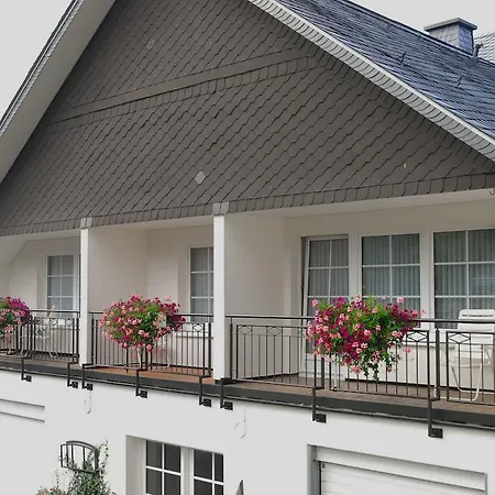 Beste-schnurbus Шмалленберг