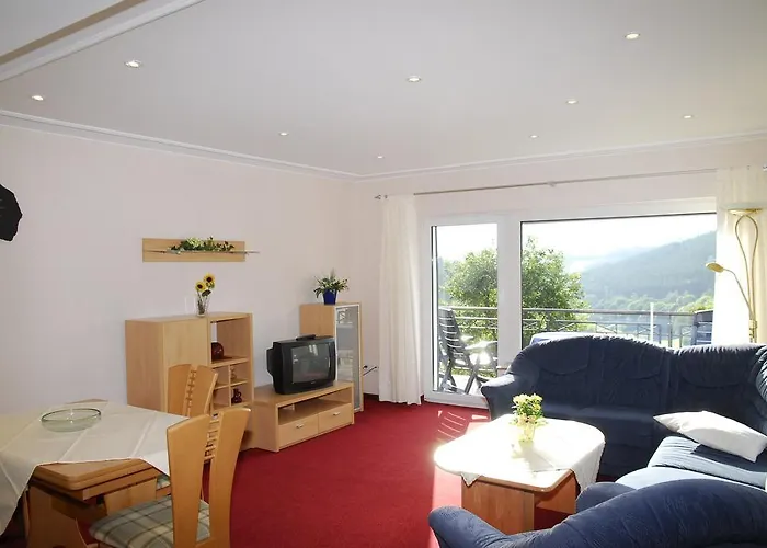 Konukevi Beste-schnurbus