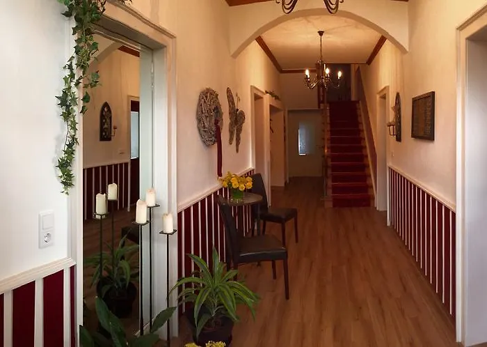 Beste-schnurbus Konukevi