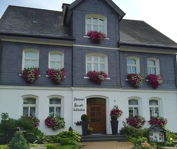 Konukevi Beste-schnurbus 3*