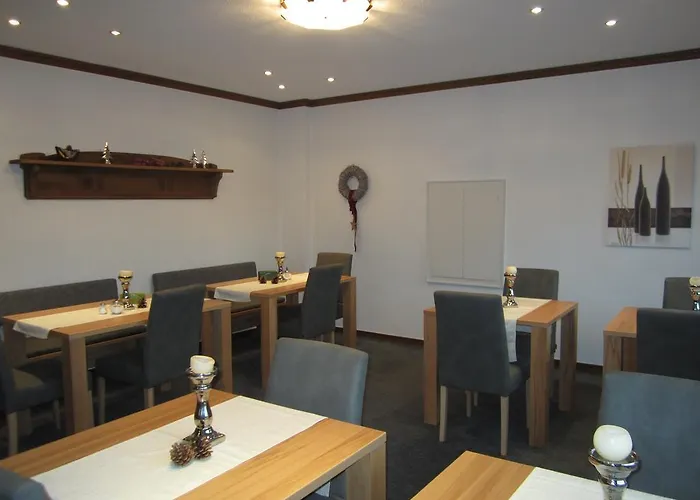 Beste-schnurbus Konukevi