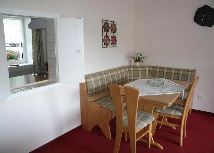 Konukevi Beste-schnurbus 3*